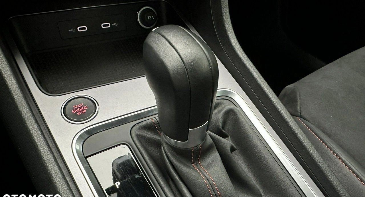 Seat Ateca cena 135900 przebieg: 27230, rok produkcji 2022 z Gozdnica małe 631